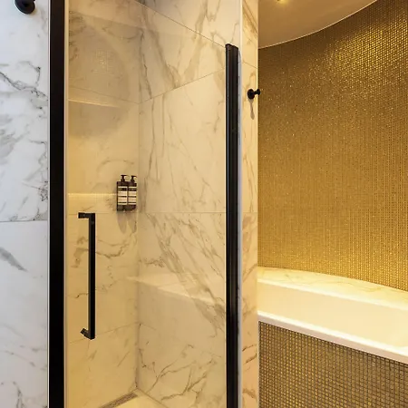 Hotel Monument 4*