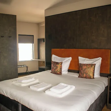 Monument Hotel 4*